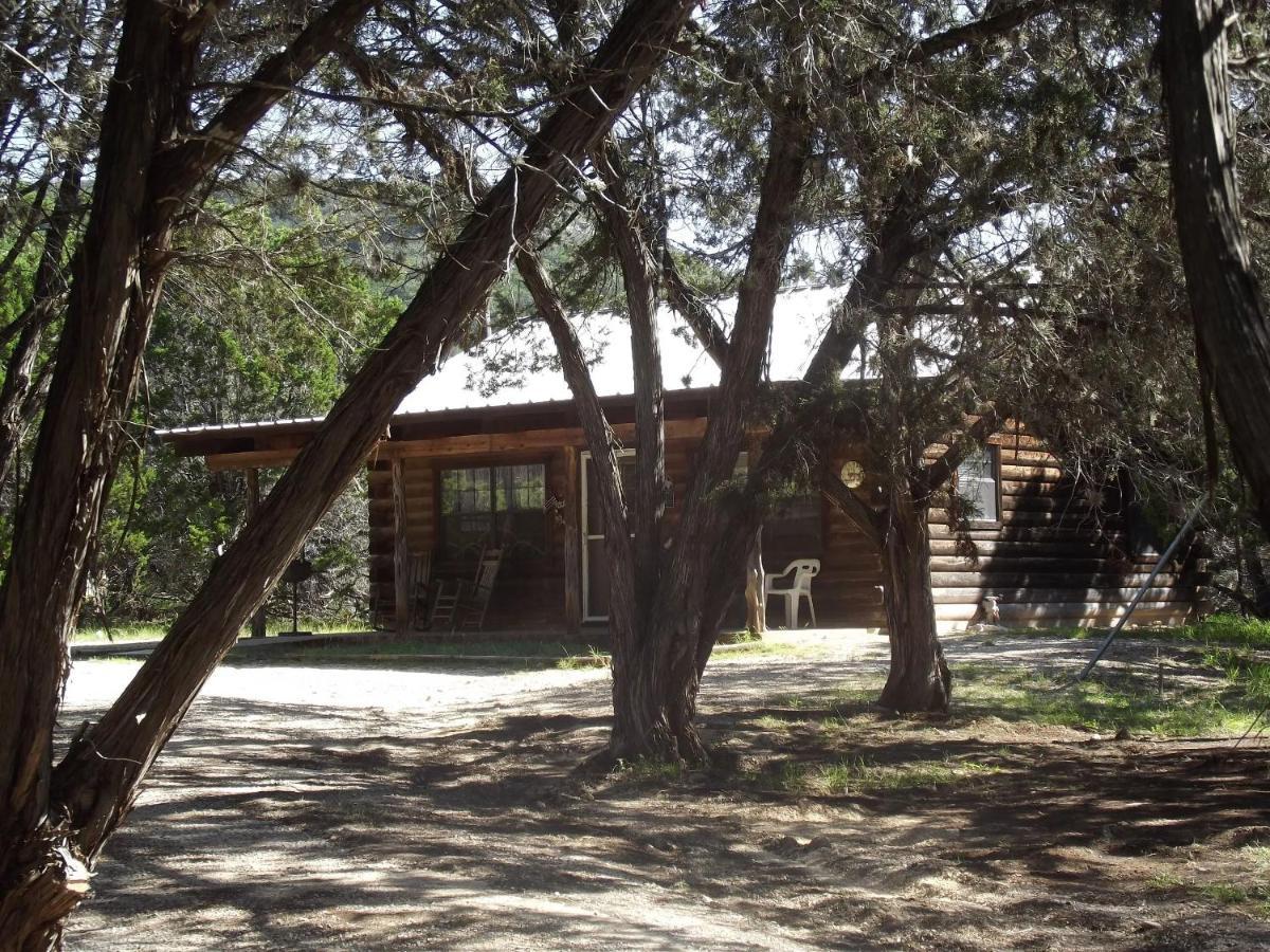 A Peace Of Heaven Cabins And Rv Vanderpool Buitenkant foto
