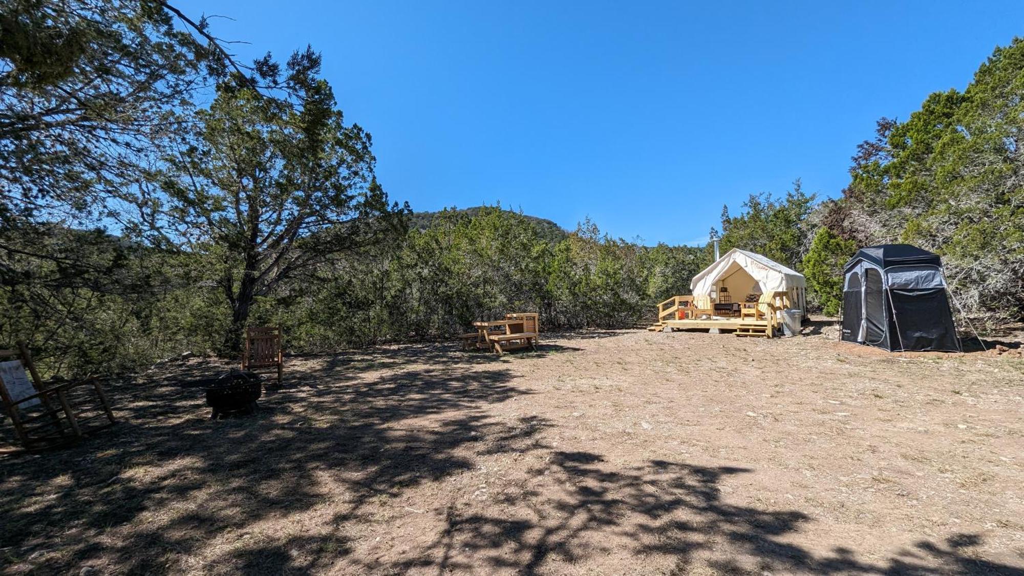 A Peace Of Heaven Cabins And Rv Vanderpool Buitenkant foto