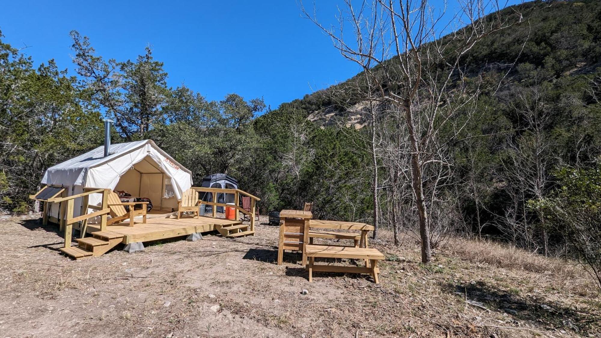 A Peace Of Heaven Cabins And Rv Vanderpool Buitenkant foto